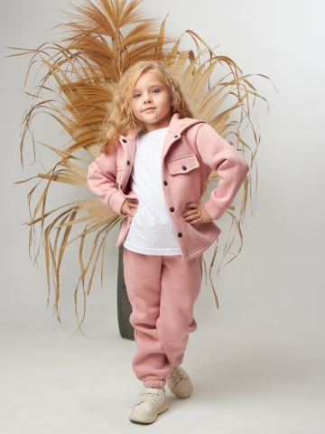 Купить оптом 333. Костюм детский (Брюки+Толстовка) на кнопках, пудра, хлопок 65%, 35% ПЭ, 3-х нитка с  начесом 122,128,134,140 в Петрозаводске